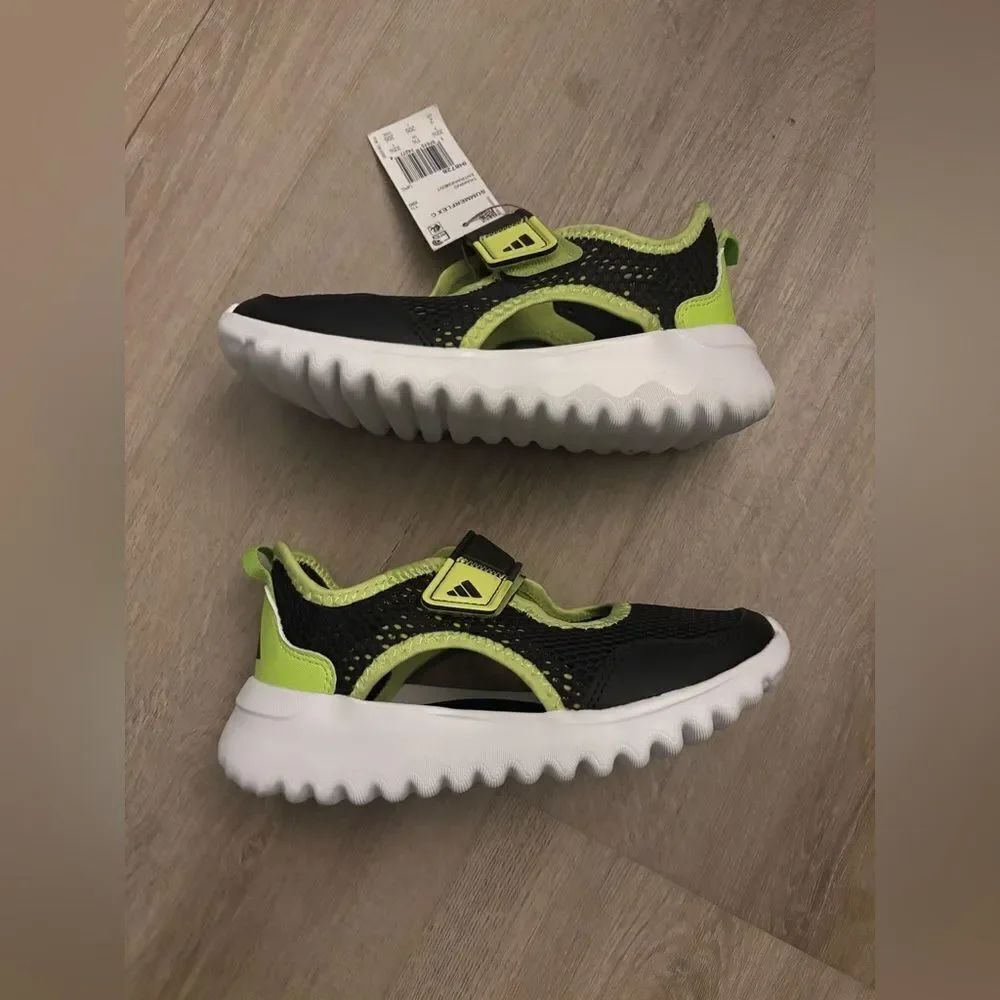 Adidas summer flex Kids' Black and Green Athletic Shoes